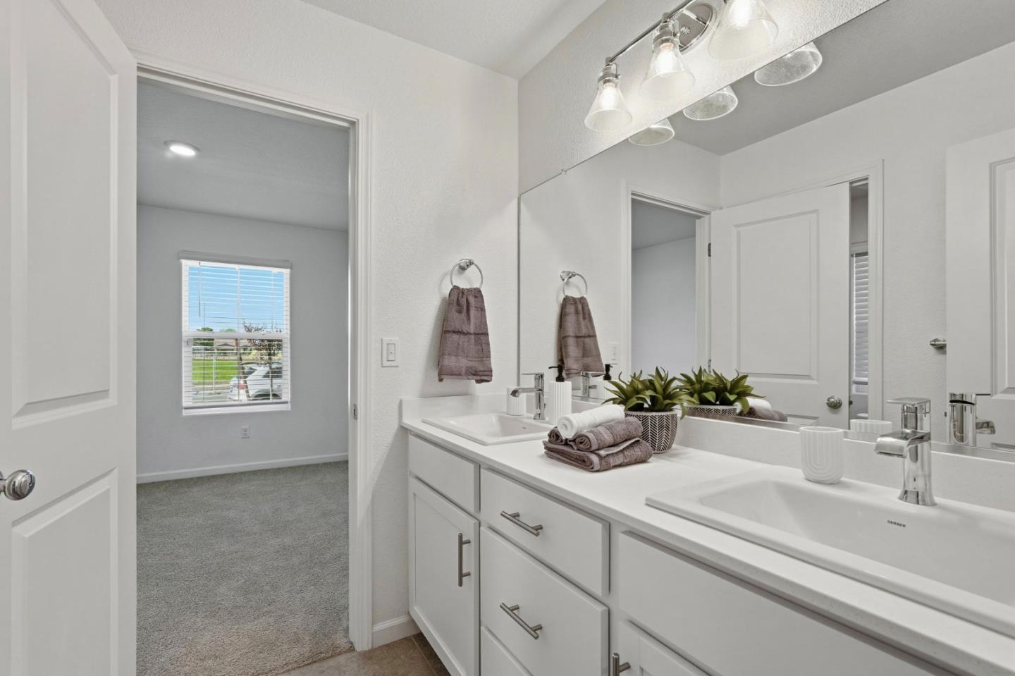 Detail Gallery Image 24 of 27 For 1740 Columbia Dr, Los Banos,  CA 93635 - 4 Beds | 3 Baths