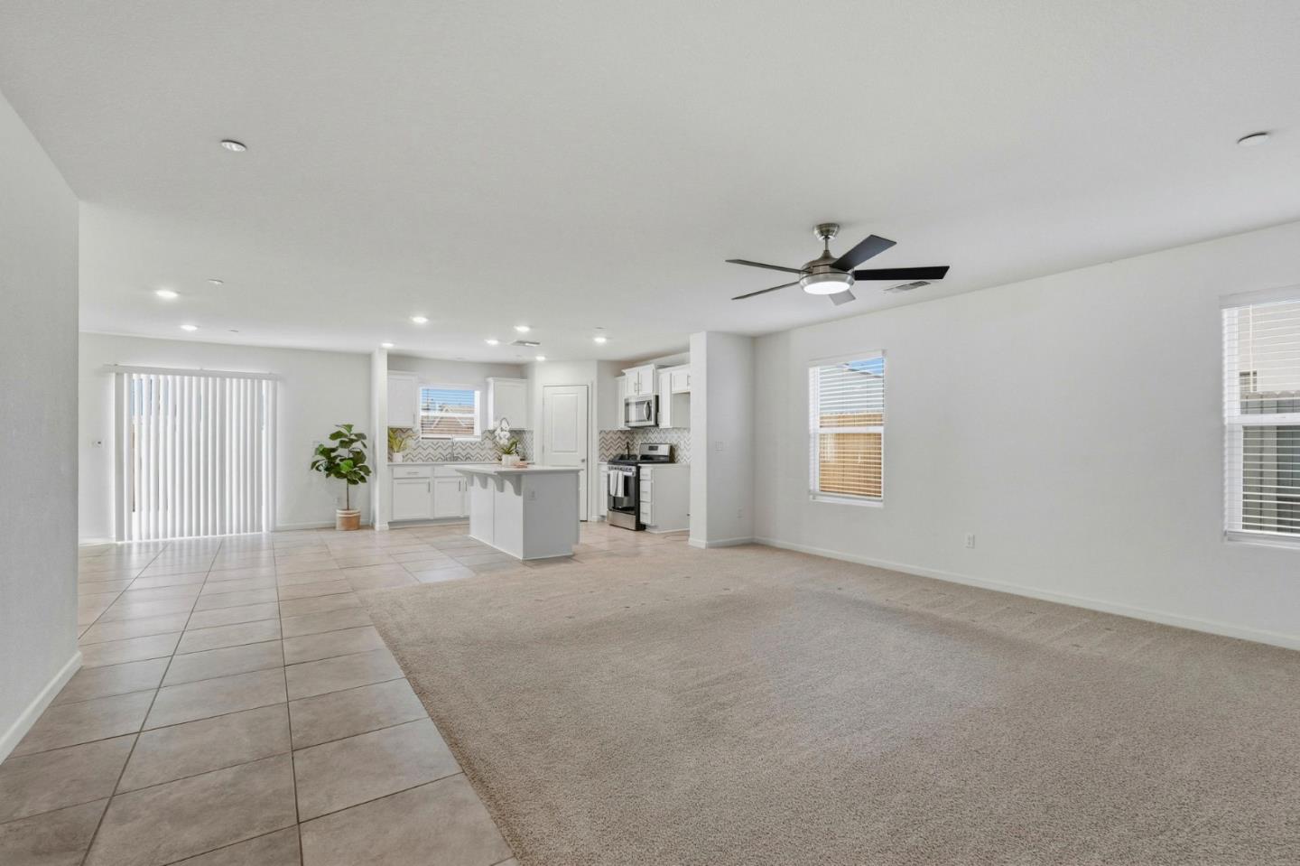 Detail Gallery Image 3 of 27 For 1740 Columbia Dr, Los Banos,  CA 93635 - 4 Beds | 3 Baths