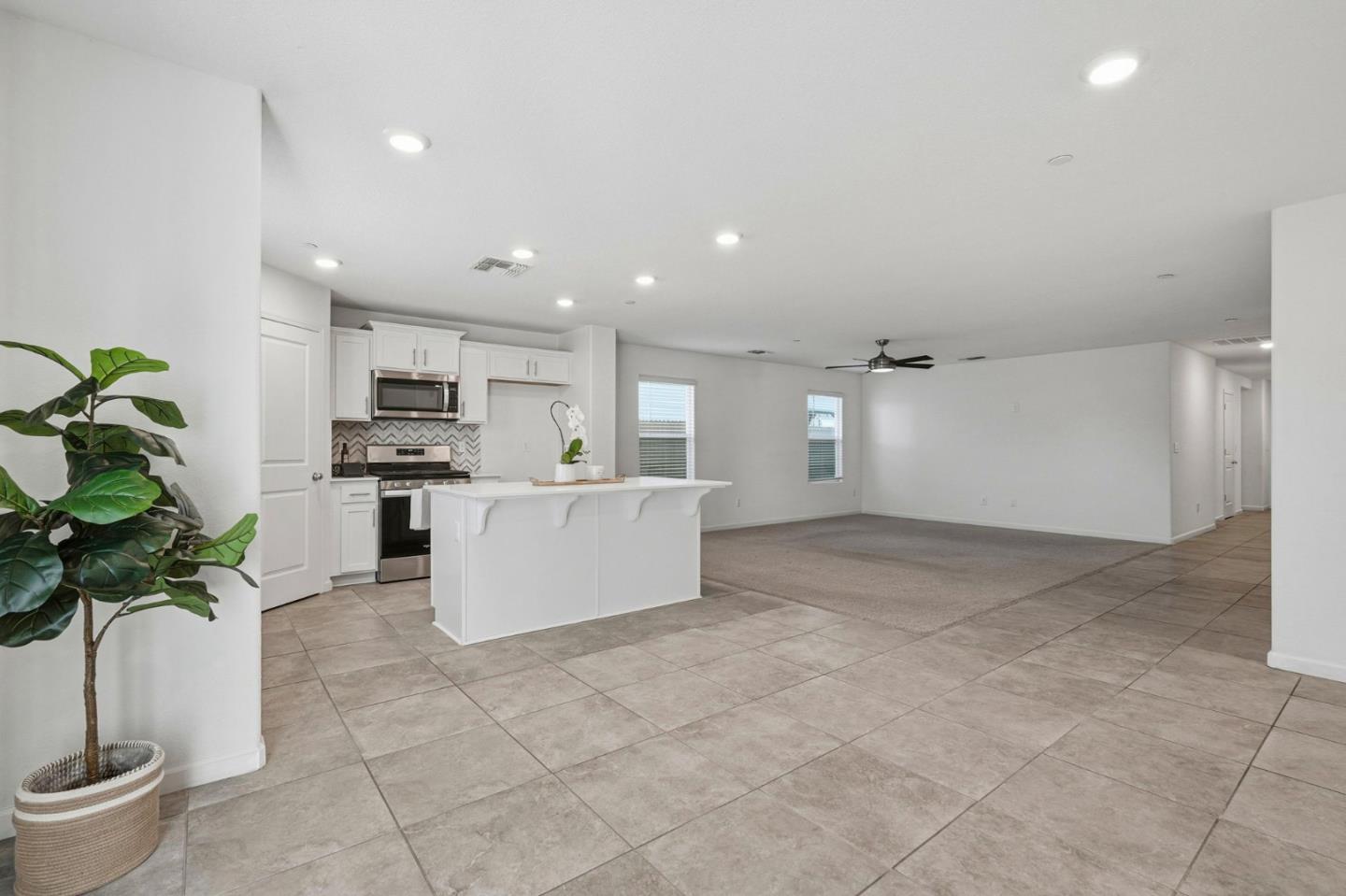 Detail Gallery Image 7 of 27 For 1740 Columbia Dr, Los Banos,  CA 93635 - 4 Beds | 3 Baths