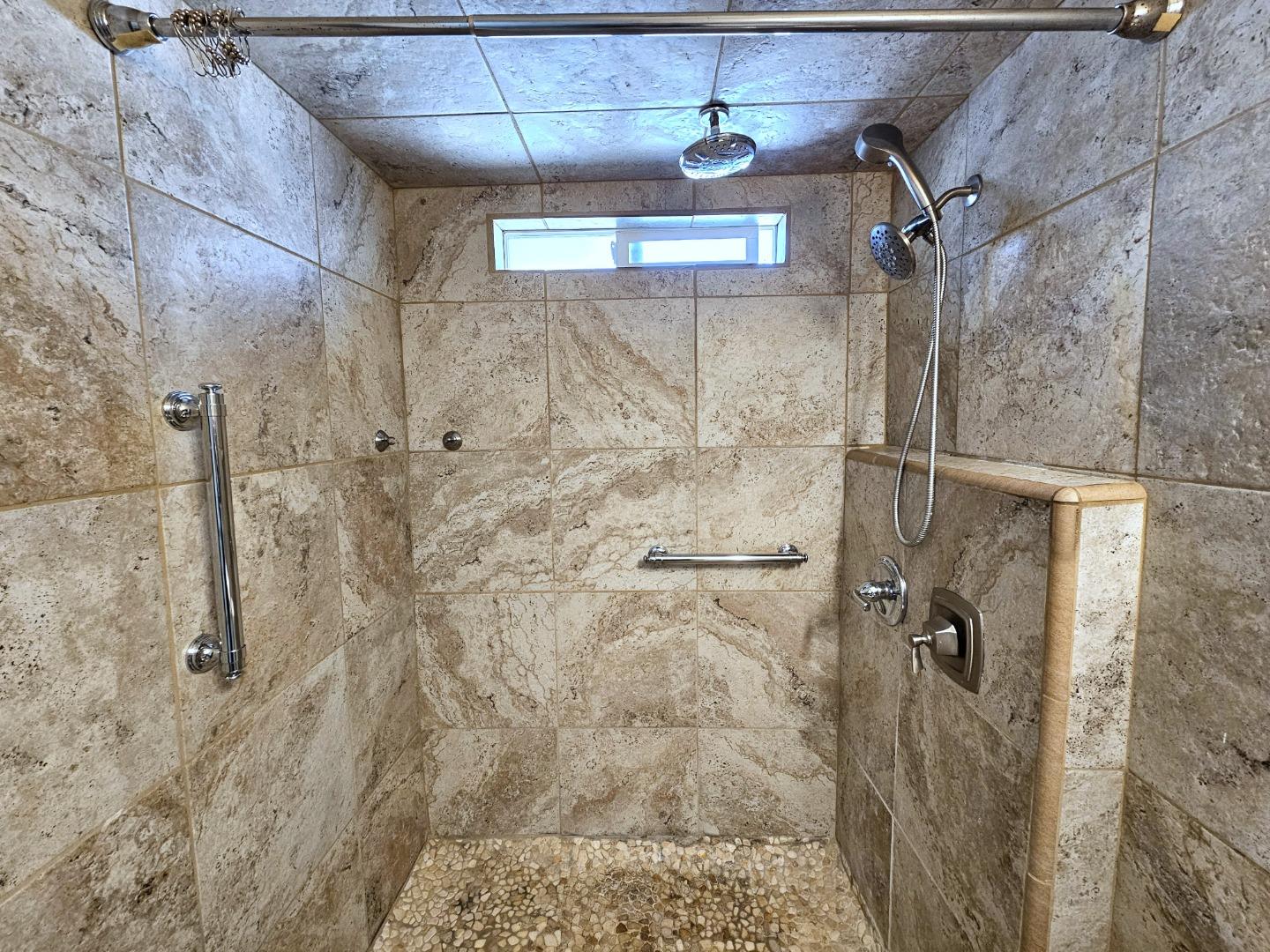 Detail Gallery Image 11 of 26 For 170 W Cliff Dr #40,  Santa Cruz,  CA 95060 - 1 Beds | 1 Baths