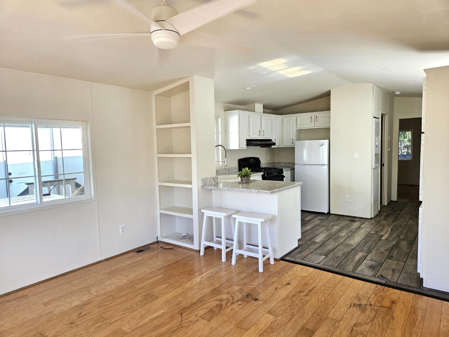 Detail Gallery Image 6 of 26 For 170 W Cliff Dr #40,  Santa Cruz,  CA 95060 - 1 Beds | 1 Baths