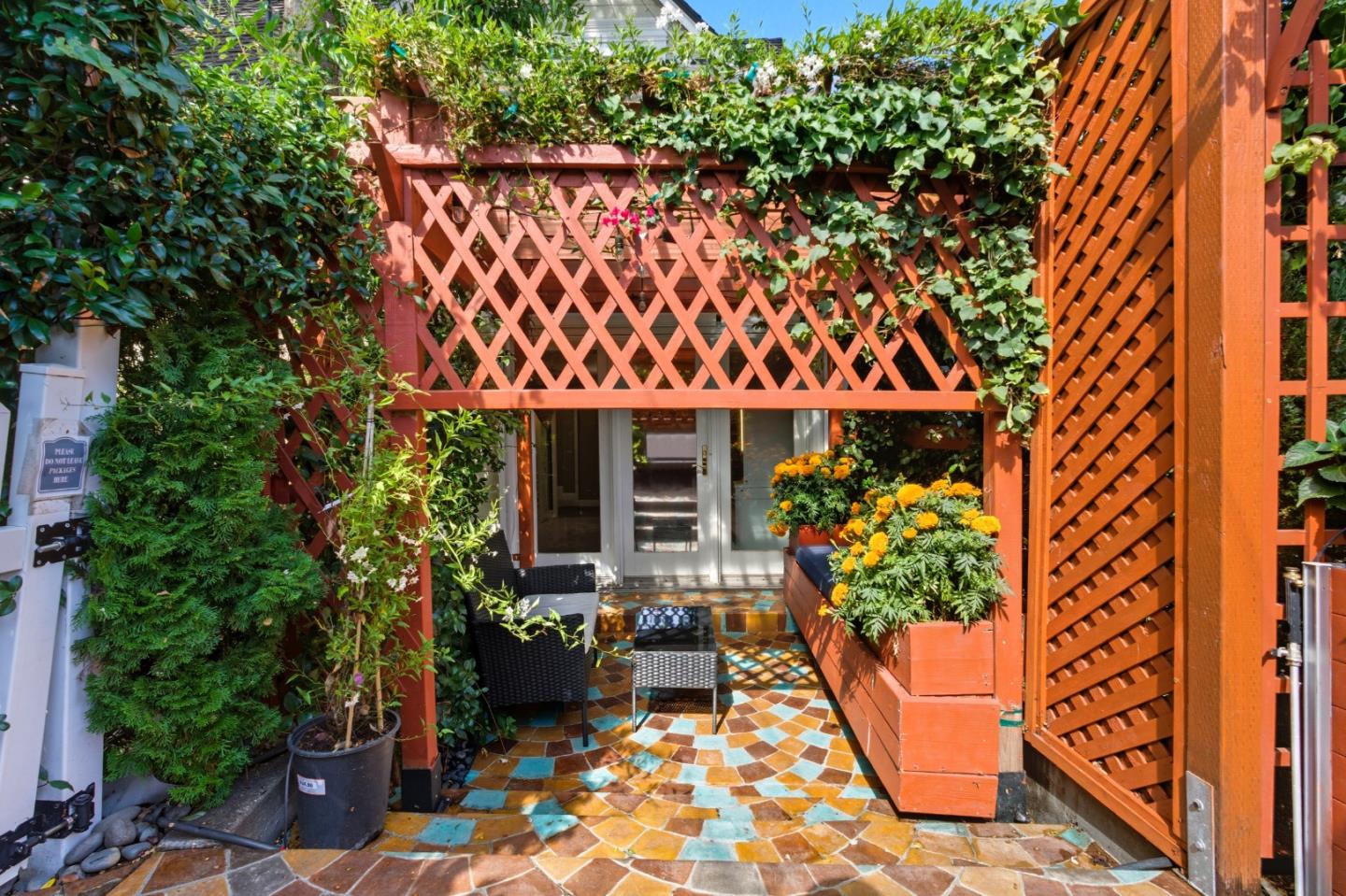 Detail Gallery Image 6 of 97 For 709 Minnesota Ave, San Jose,  CA 95125 - 4 Beds | 2 Baths