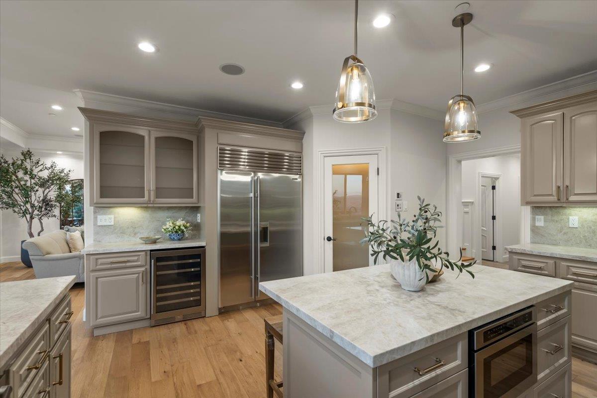 Detail Gallery Image 13 of 55 For 1750 Vista Del Sur, Gilroy,  CA 95020 - 6 Beds | 4/1 Baths