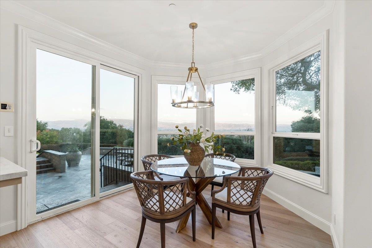 Detail Gallery Image 14 of 55 For 1750 Vista Del Sur, Gilroy,  CA 95020 - 6 Beds | 4/1 Baths