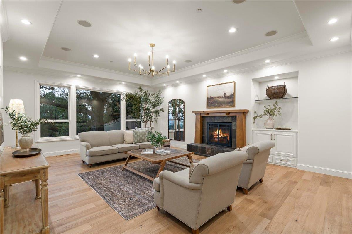 Detail Gallery Image 15 of 55 For 1750 Vista Del Sur, Gilroy,  CA 95020 - 6 Beds | 4/1 Baths