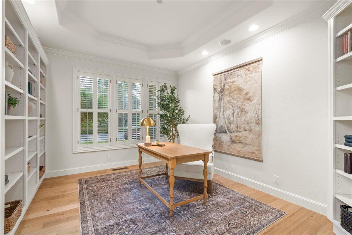 Detail Gallery Image 16 of 55 For 1750 Vista Del Sur, Gilroy,  CA 95020 - 6 Beds | 4/1 Baths