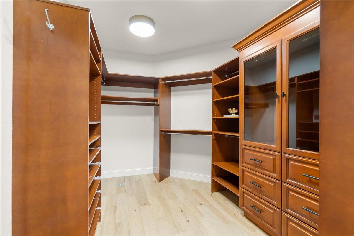 Detail Gallery Image 22 of 55 For 1750 Vista Del Sur, Gilroy,  CA 95020 - 6 Beds | 4/1 Baths