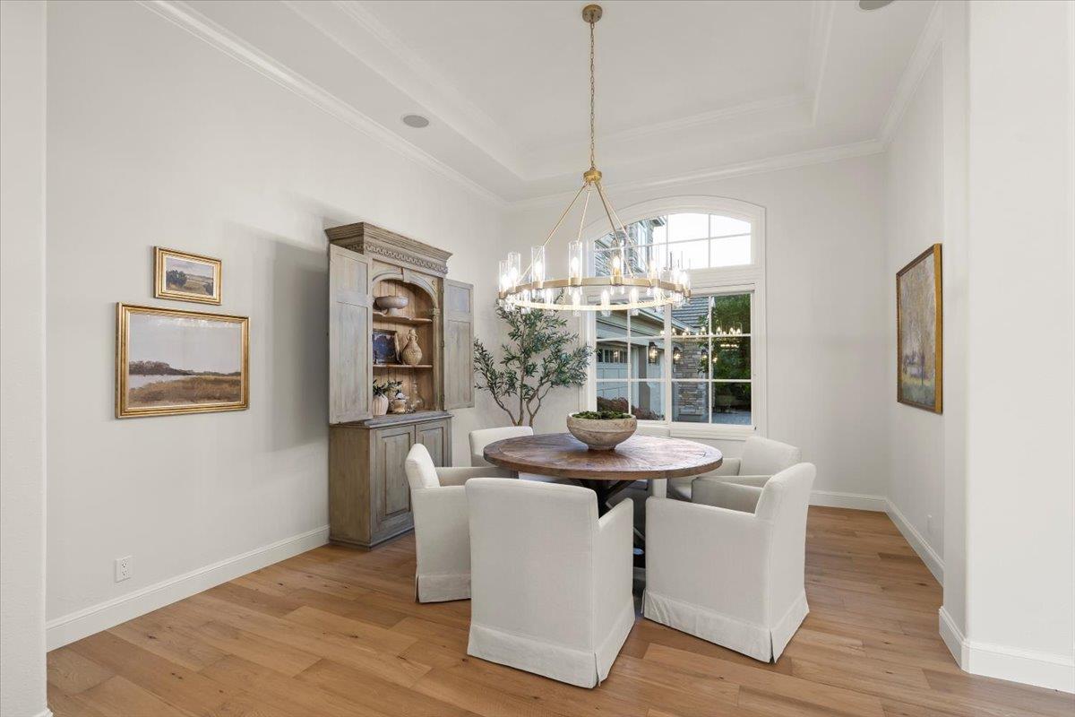 Detail Gallery Image 9 of 55 For 1750 Vista Del Sur, Gilroy,  CA 95020 - 6 Beds | 4/1 Baths