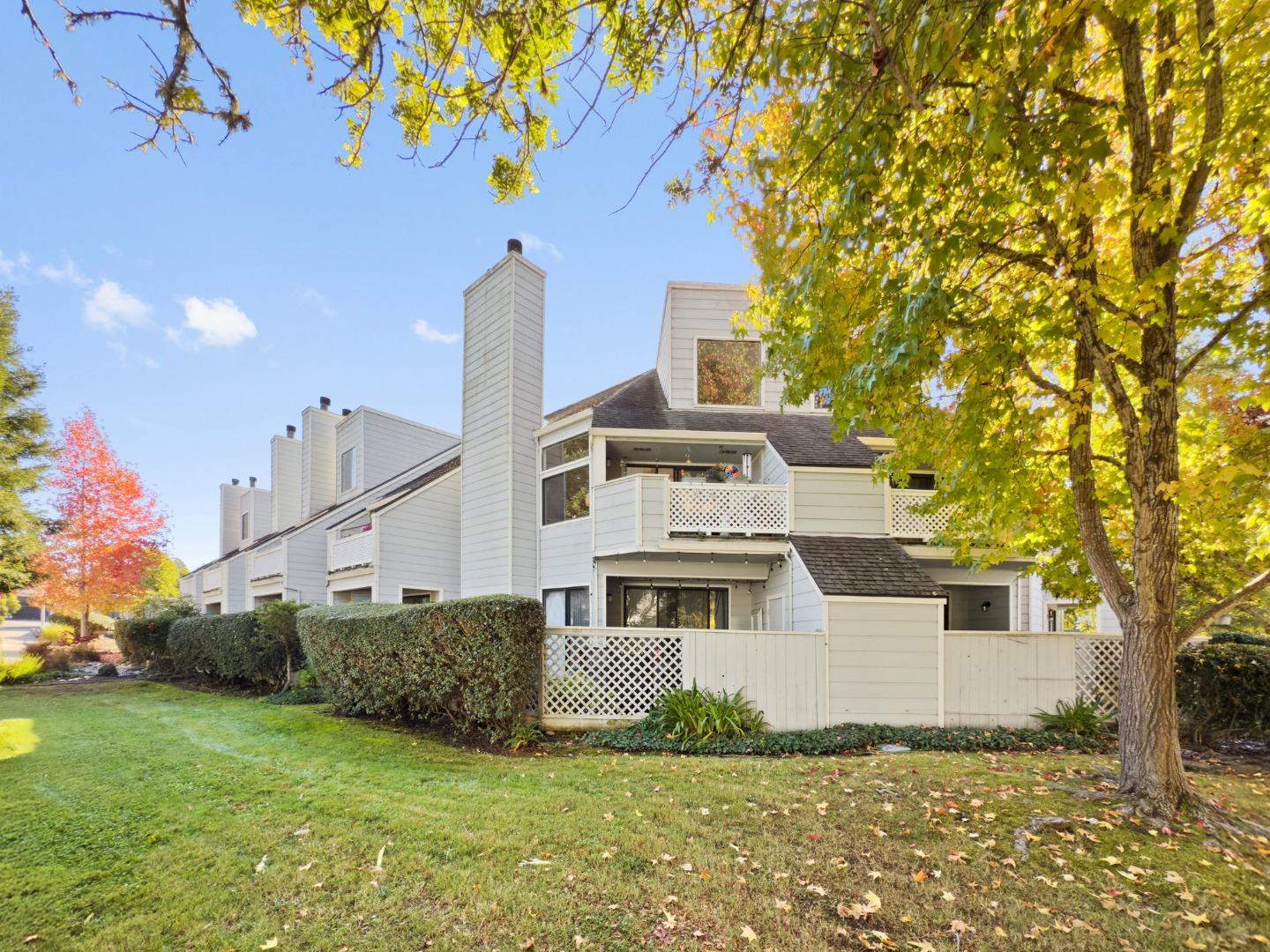 Front Image Thumbnail for ML82027243