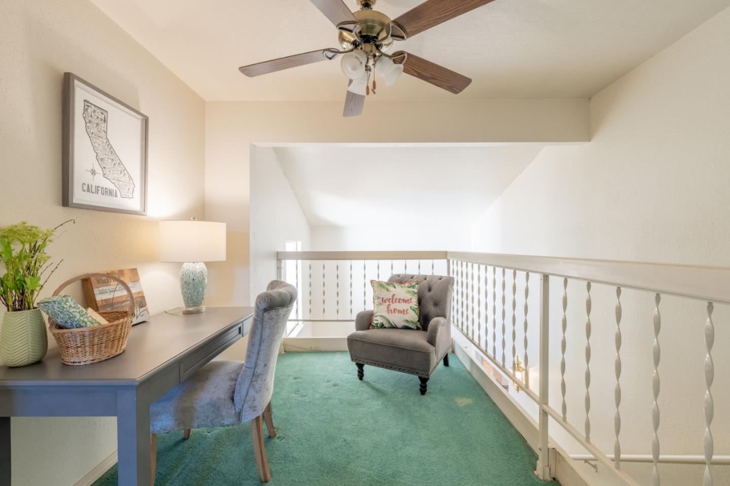 Detail Gallery Image 13 of 24 For 981 Monterey Cir, Monterey,  CA 93940 - 4 Beds | 3 Baths