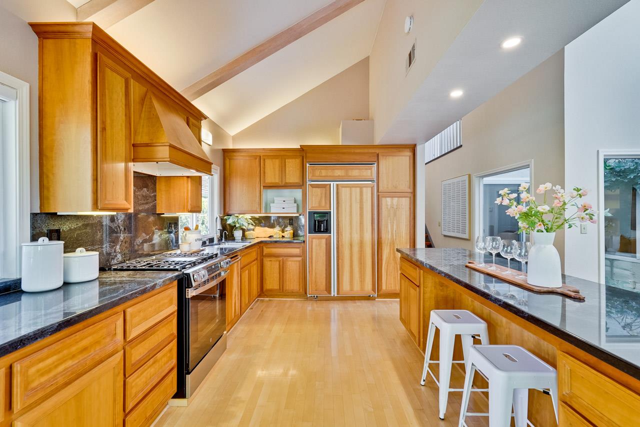 Detail Gallery Image 21 of 55 For 22103 Stocklmeir Ct, Cupertino,  CA 95014 - 3 Beds | 3 Baths