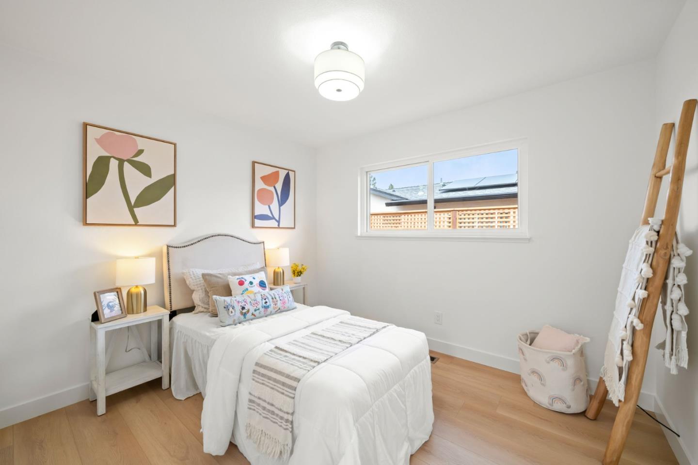 Detail Gallery Image 25 of 41 For 52 Leland Dr, Novato,  CA 94947 - 4 Beds | 2 Baths