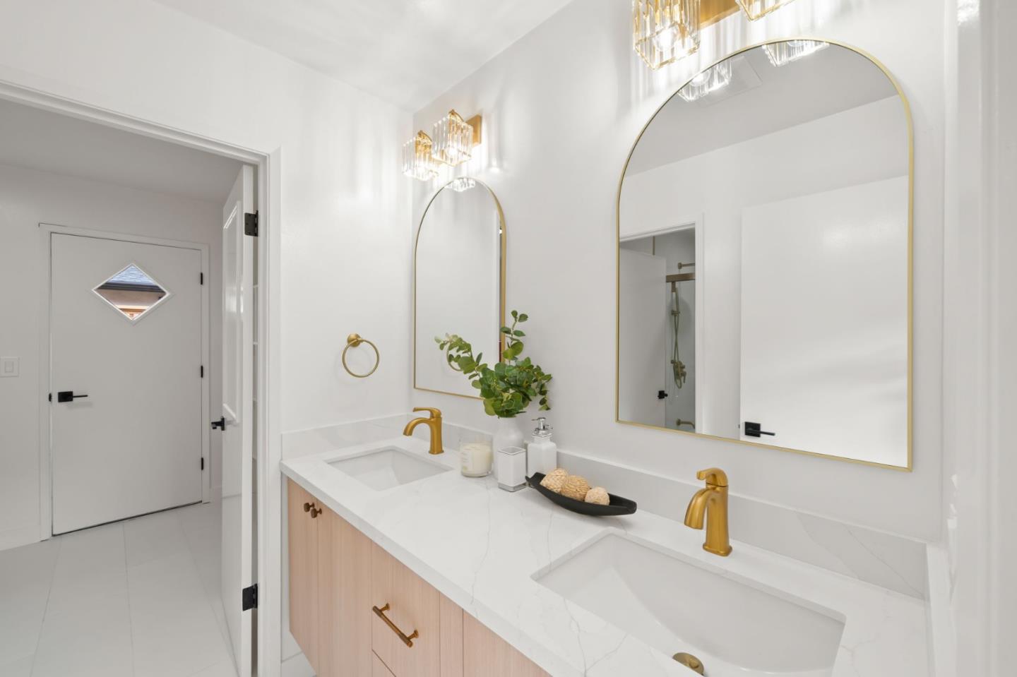 Detail Gallery Image 27 of 41 For 52 Leland Dr, Novato,  CA 94947 - 4 Beds | 2 Baths