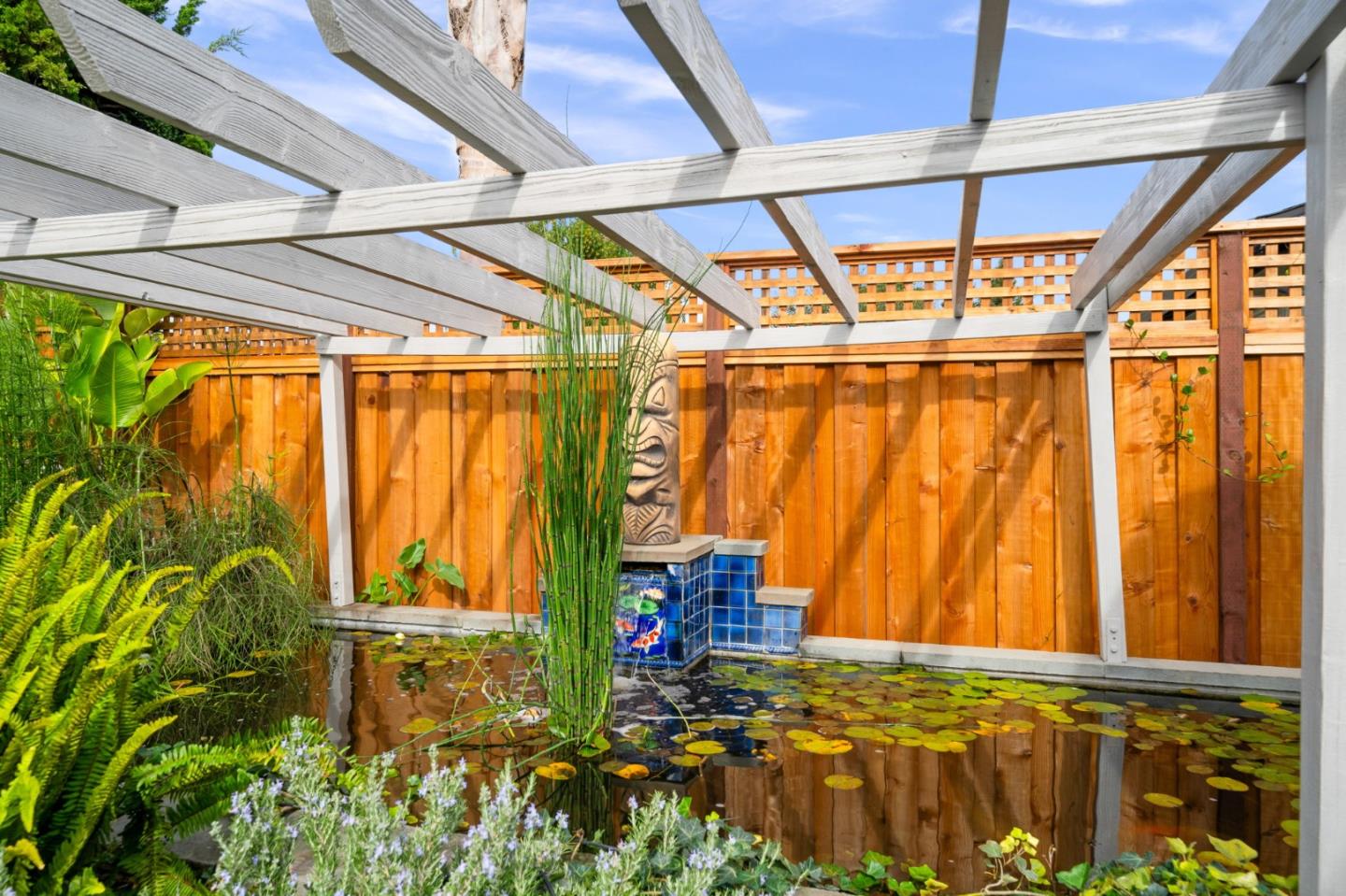 Detail Gallery Image 35 of 41 For 52 Leland Dr, Novato,  CA 94947 - 4 Beds | 2 Baths