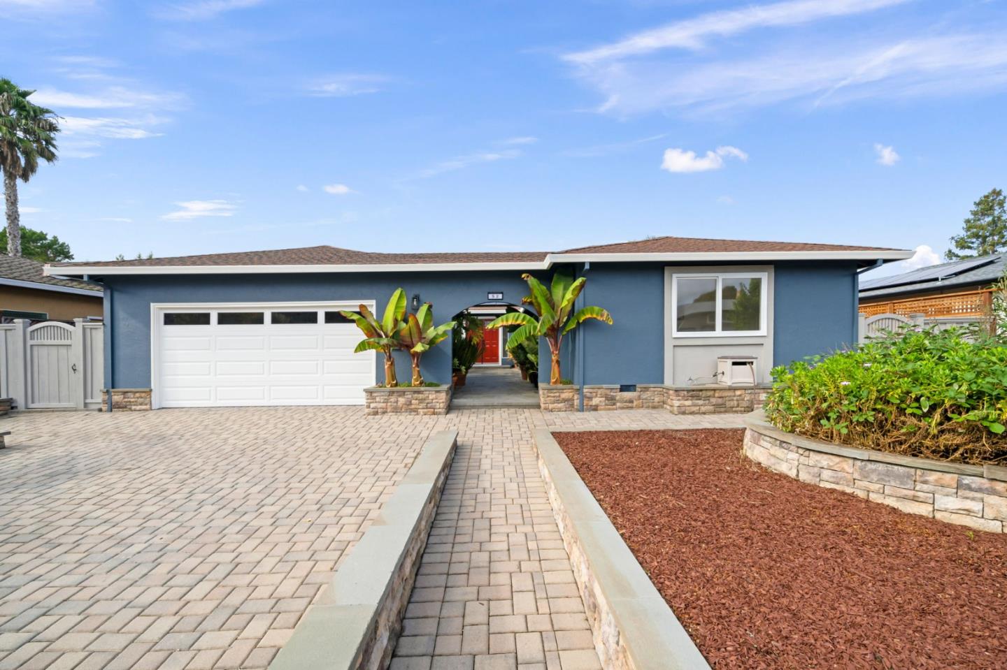 Detail Gallery Image 4 of 41 For 52 Leland Dr, Novato,  CA 94947 - 4 Beds | 2 Baths