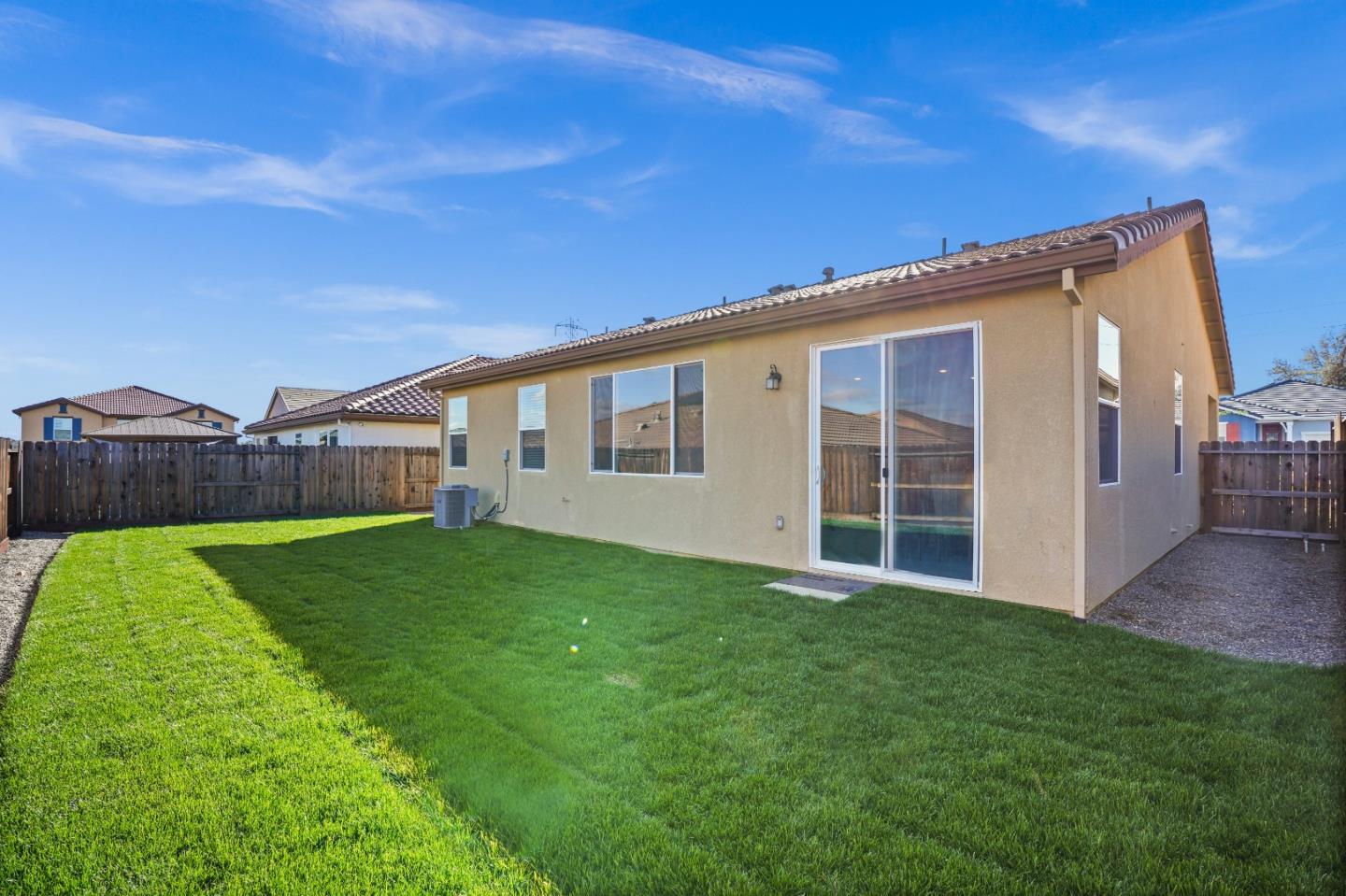 Detail Gallery Image 30 of 44 For 8189 Scrimshaw Way, Sacramento,  CA 95829 - 3 Beds | 2 Baths