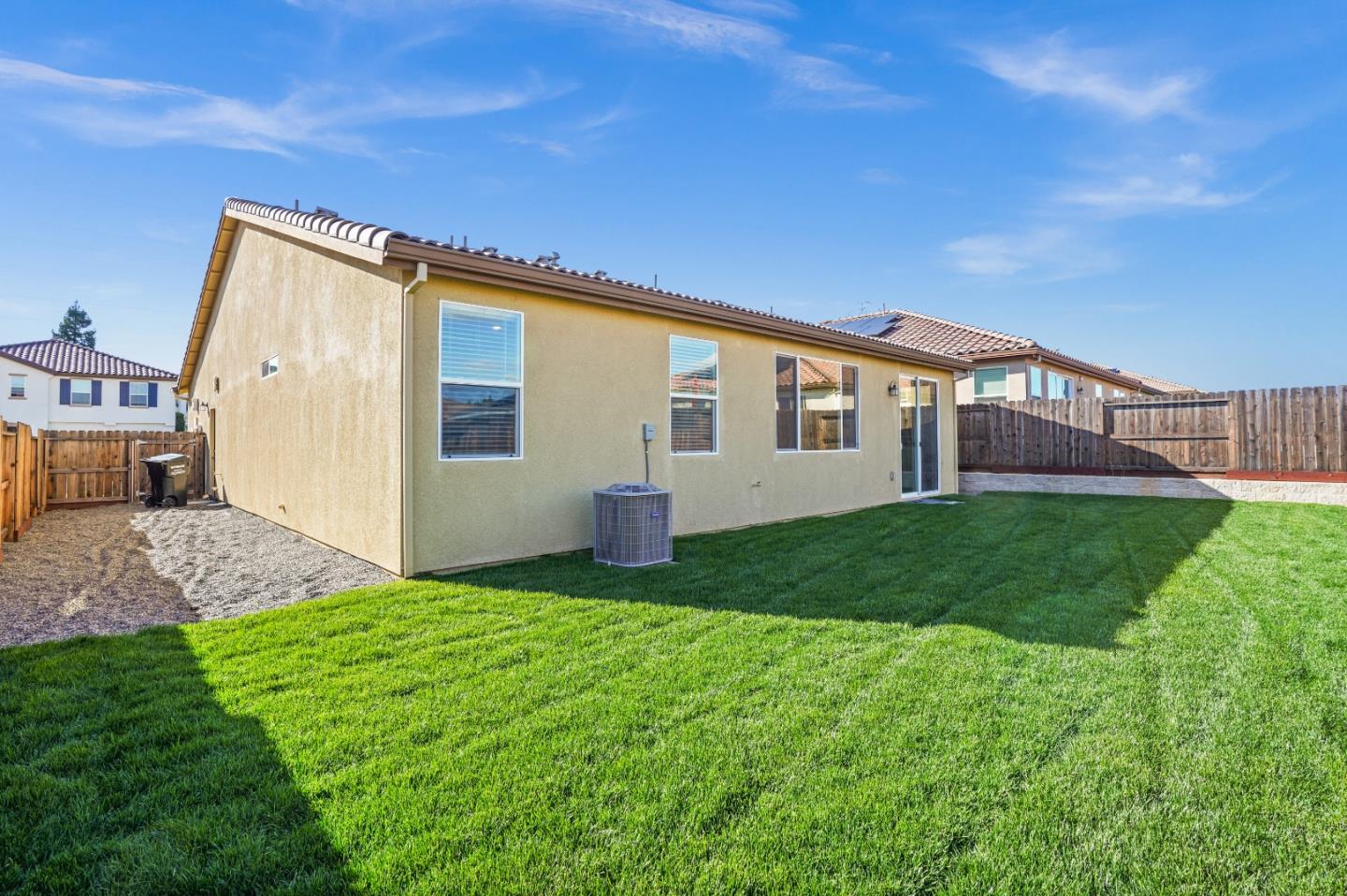 Detail Gallery Image 31 of 44 For 8189 Scrimshaw Way, Sacramento,  CA 95829 - 3 Beds | 2 Baths