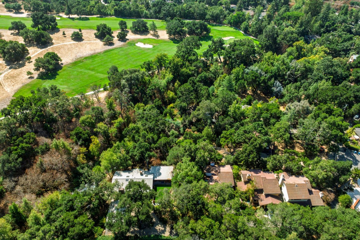 Detail Gallery Image 9 of 10 For 25 Stowe Ln, Menlo Park,  CA 94025 - 4 Beds | 2/1 Baths