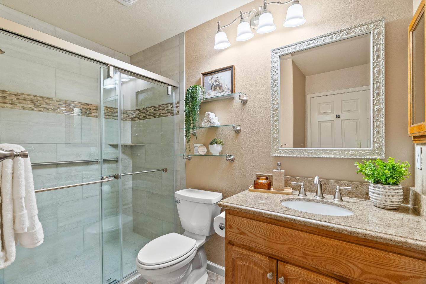 Detail Gallery Image 18 of 48 For 16950 Sugar Pine Dr, Morgan Hill,  CA 95037 - 2 Beds | 2 Baths