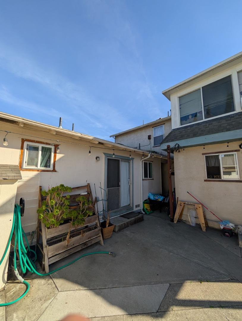 Detail Gallery Image 17 of 31 For 1844 Elm St, Livermore,  CA 94551 - 5 Beds | 2 Baths