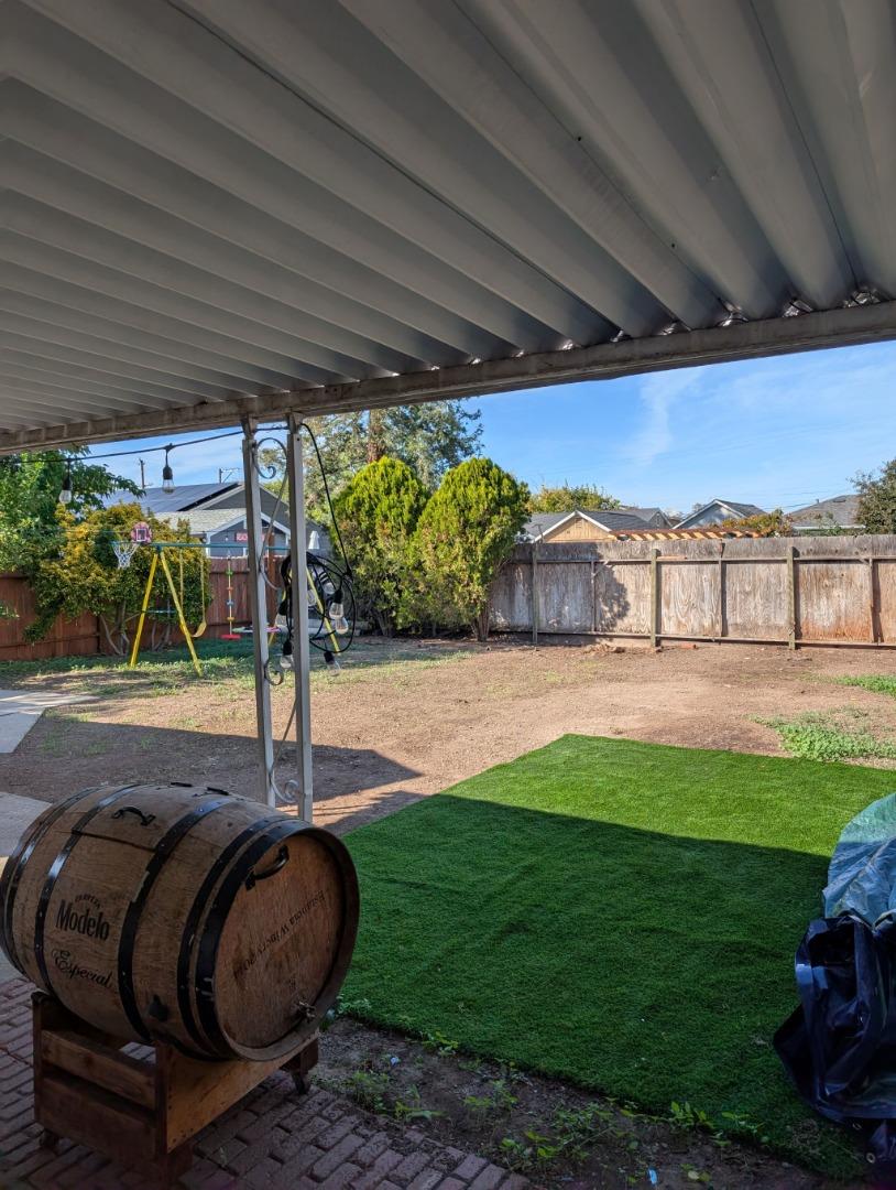 Detail Gallery Image 18 of 31 For 1844 Elm St, Livermore,  CA 94551 - 5 Beds | 2 Baths