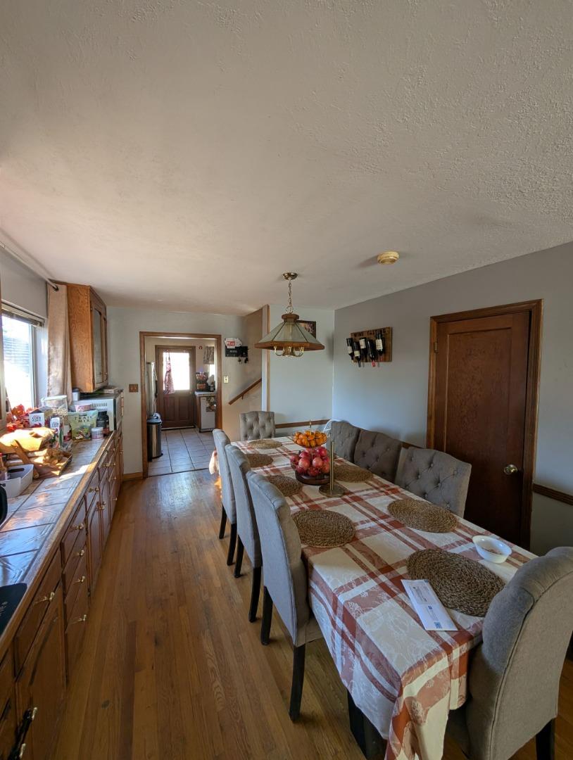 Detail Gallery Image 6 of 31 For 1844 Elm St, Livermore,  CA 94551 - 5 Beds | 2 Baths