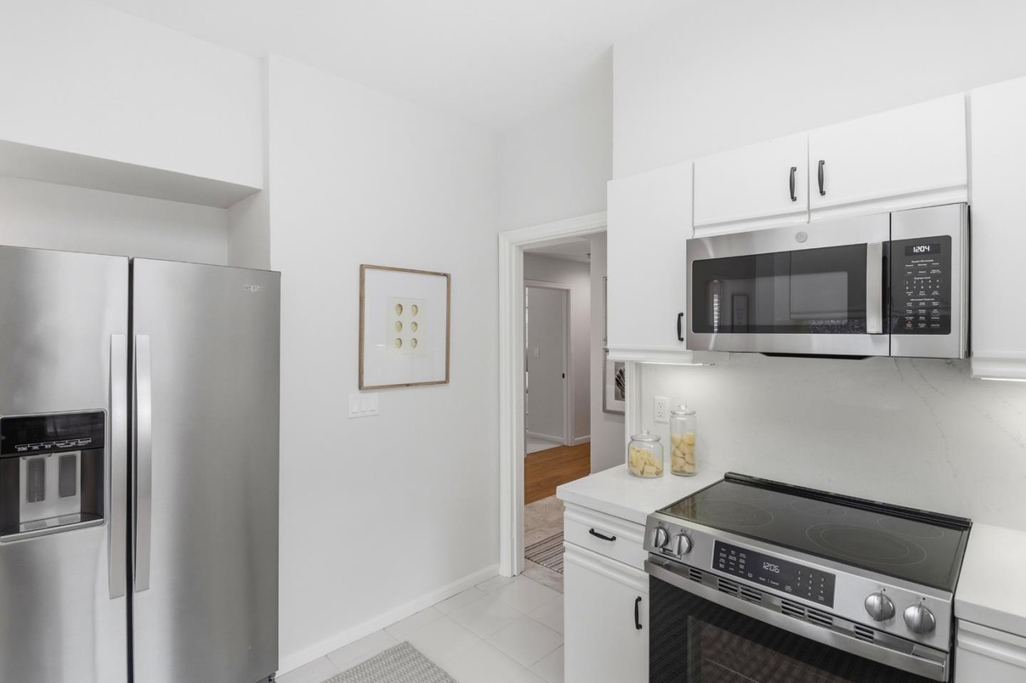 Detail Gallery Image 10 of 31 For 10 9th Ave #201,  San Mateo,  CA 94401 - 2 Beds | 2 Baths