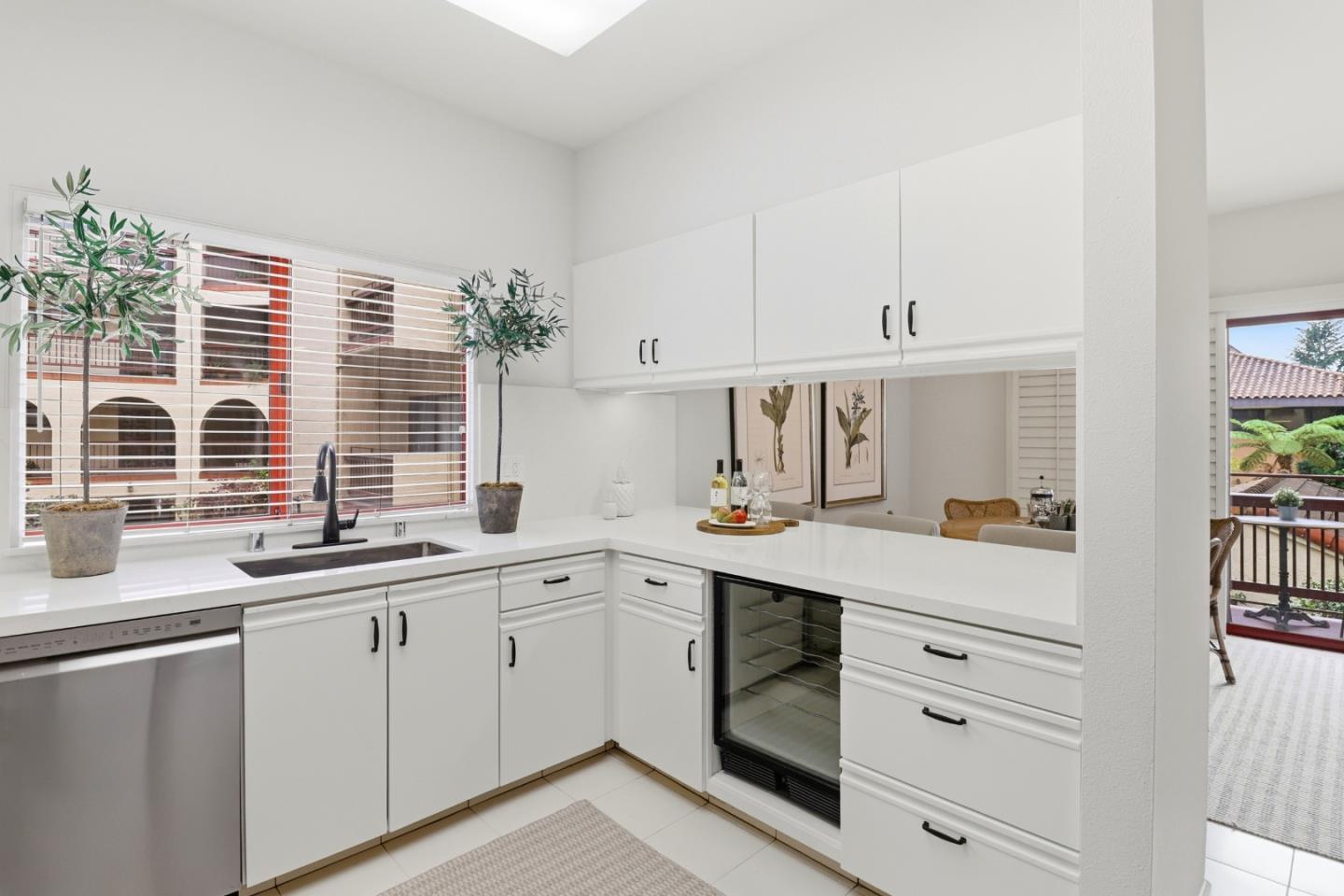Detail Gallery Image 11 of 31 For 10 9th Ave #201,  San Mateo,  CA 94401 - 2 Beds | 2 Baths