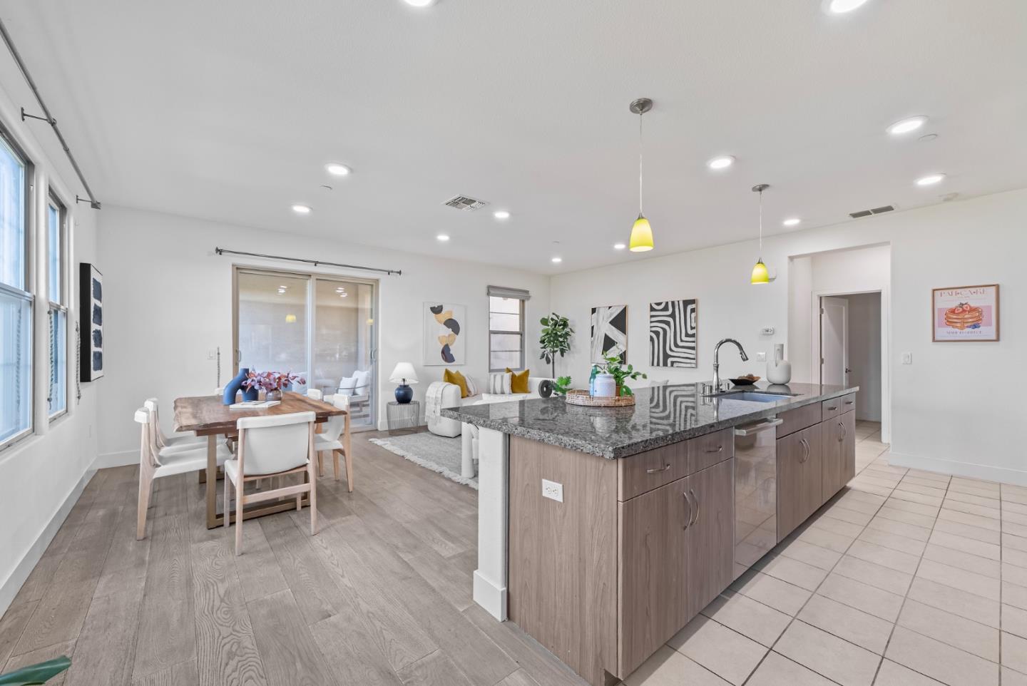 Detail Gallery Image 10 of 54 For 1087 Bigleaf Pl #105,  San Jose,  CA 95131 - 4 Beds | 4/1 Baths