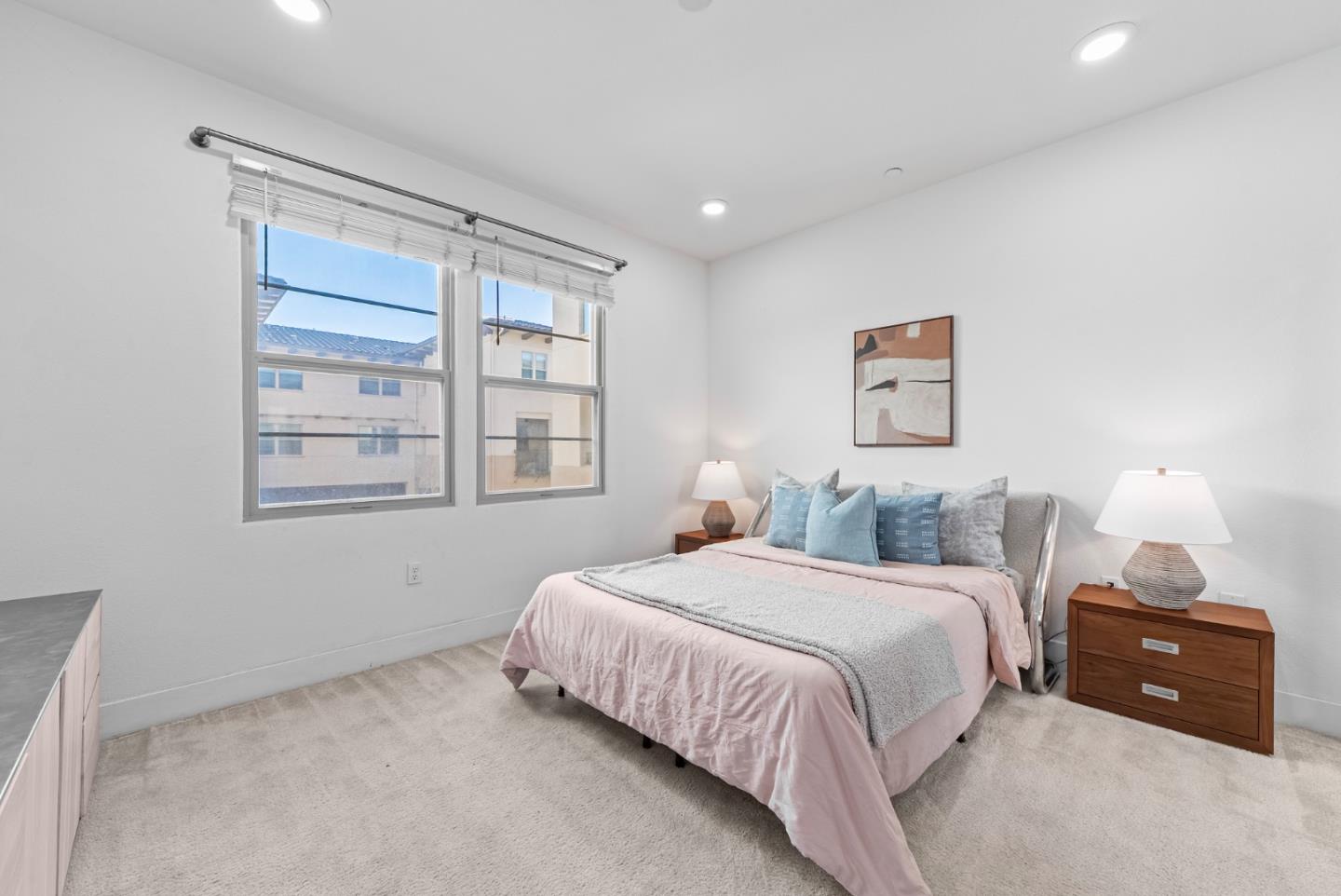 Detail Gallery Image 15 of 54 For 1087 Bigleaf Pl #105,  San Jose,  CA 95131 - 4 Beds | 4/1 Baths