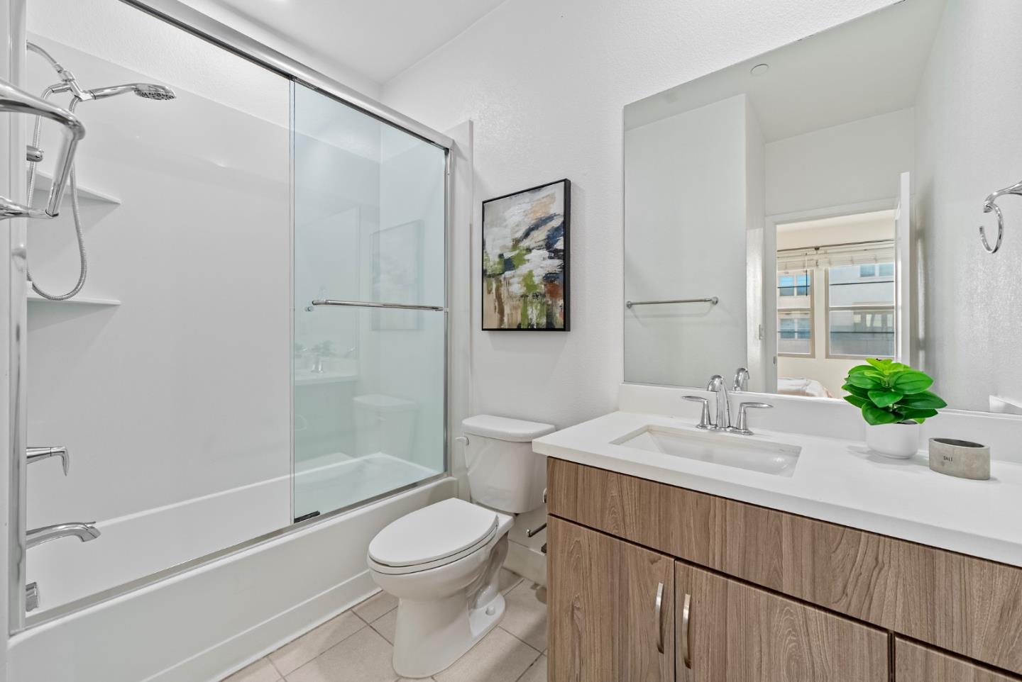 Detail Gallery Image 18 of 54 For 1087 Bigleaf Pl #105,  San Jose,  CA 95131 - 4 Beds | 4/1 Baths