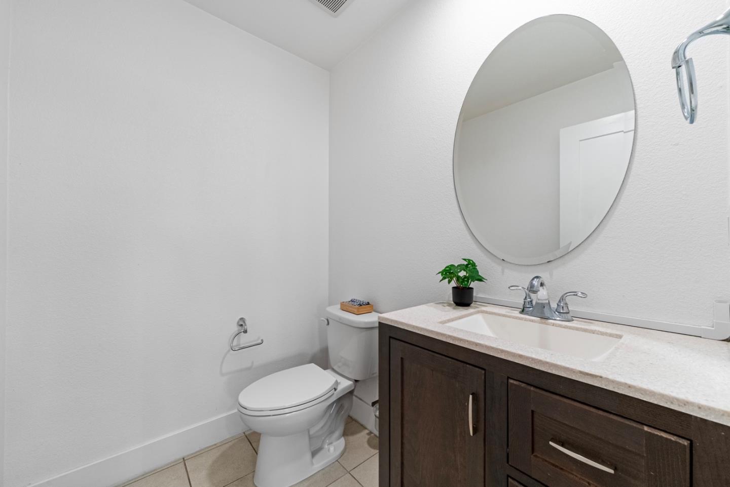 Detail Gallery Image 19 of 54 For 1087 Bigleaf Pl #105,  San Jose,  CA 95131 - 4 Beds | 4/1 Baths