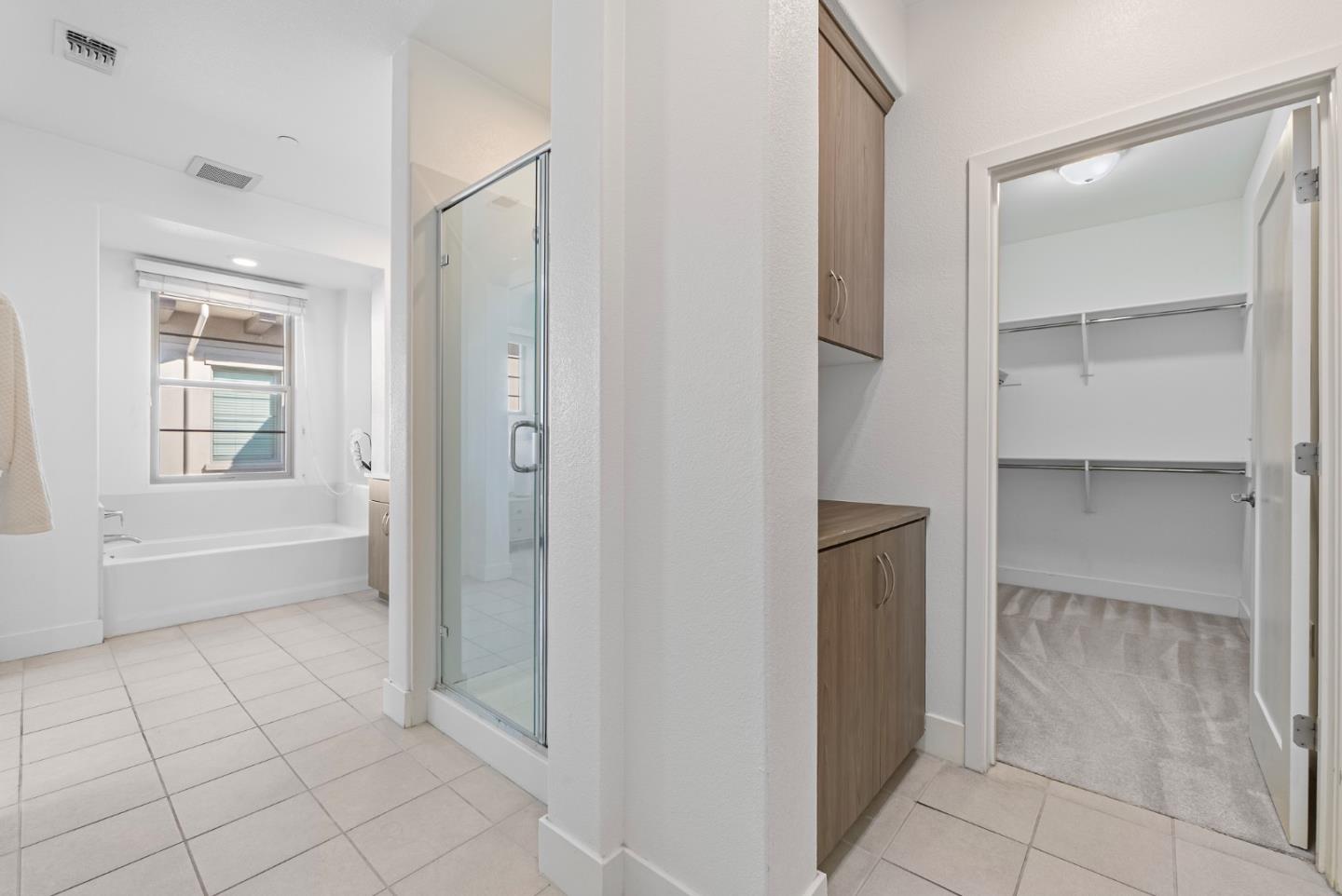 Detail Gallery Image 25 of 54 For 1087 Bigleaf Pl #105,  San Jose,  CA 95131 - 4 Beds | 4/1 Baths