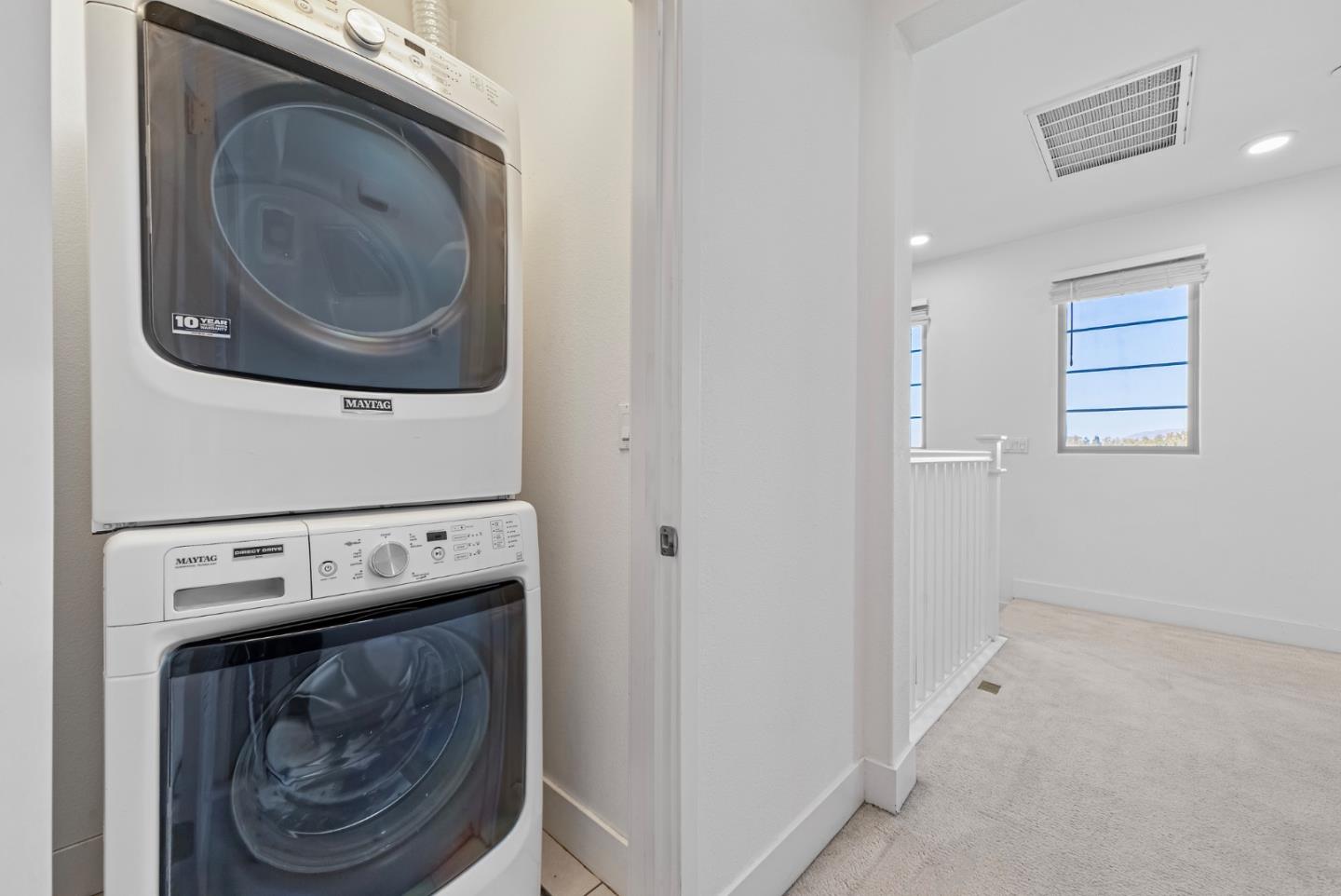 Detail Gallery Image 27 of 54 For 1087 Bigleaf Pl #105,  San Jose,  CA 95131 - 4 Beds | 4/1 Baths