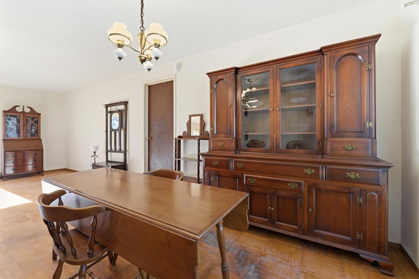 Detail Gallery Image 19 of 47 For 3915 Kingridge Dr, San Mateo,  CA 94403 - 3 Beds | 2 Baths