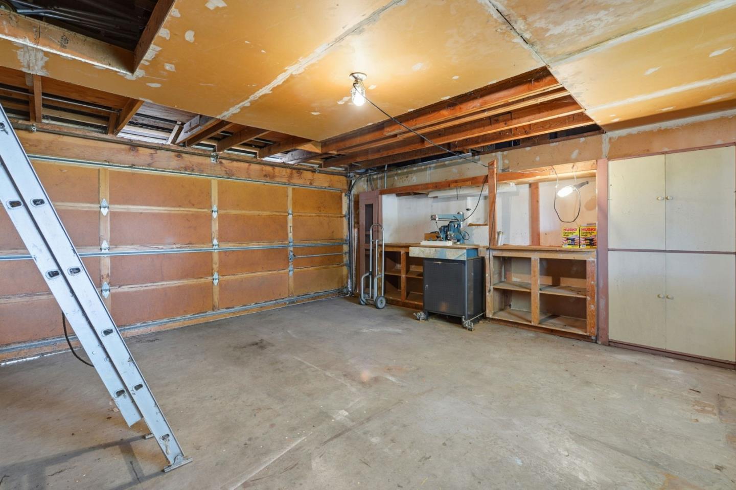 Detail Gallery Image 37 of 47 For 3915 Kingridge Dr, San Mateo,  CA 94403 - 3 Beds | 2 Baths