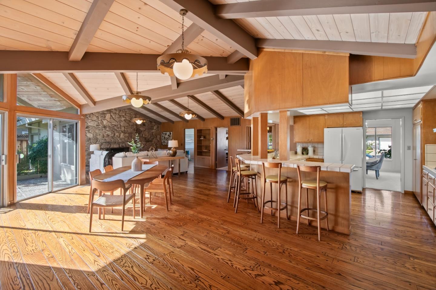 Detail Gallery Image 14 of 35 For 2139 Cedarwood Ln, San Jose,  CA 95125 - 5 Beds | 2/2 Baths