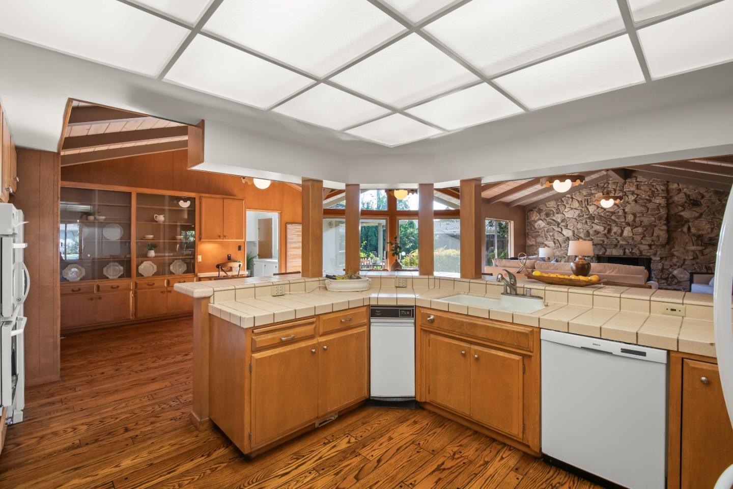 Detail Gallery Image 19 of 35 For 2139 Cedarwood Ln, San Jose,  CA 95125 - 5 Beds | 2/2 Baths