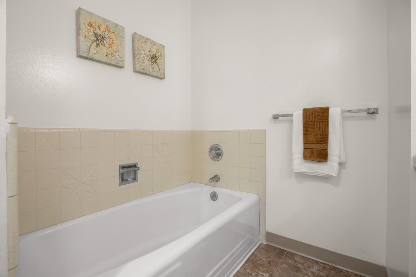 Detail Gallery Image 33 of 35 For 2139 Cedarwood Ln, San Jose,  CA 95125 - 5 Beds | 2/2 Baths