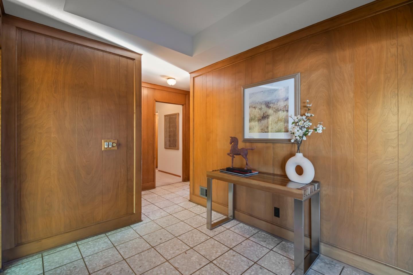 Detail Gallery Image 8 of 35 For 2139 Cedarwood Ln, San Jose,  CA 95125 - 5 Beds | 2/2 Baths