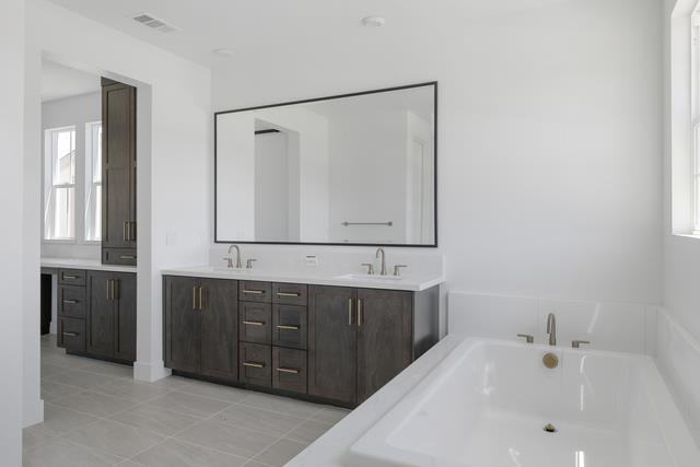 Detail Gallery Image 9 of 13 For 7384 Ailes Ct #HOMESITE 11,  Gilroy,  CA 95020 - 5 Beds | 4/1 Baths