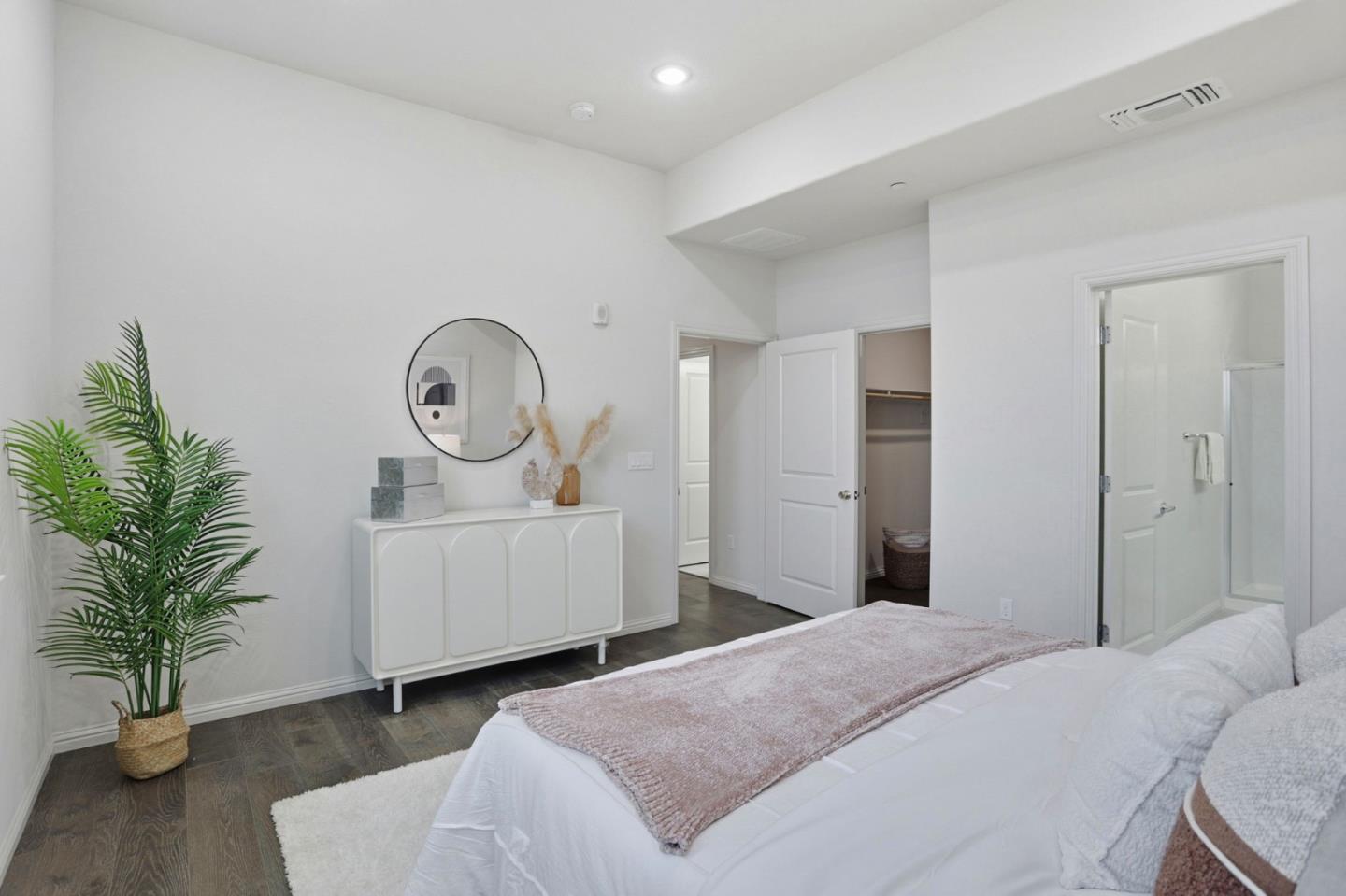 Detail Gallery Image 23 of 33 For 2051 Mahuron Cir, San Jose,  CA 95133 - 4 Beds | 3 Baths