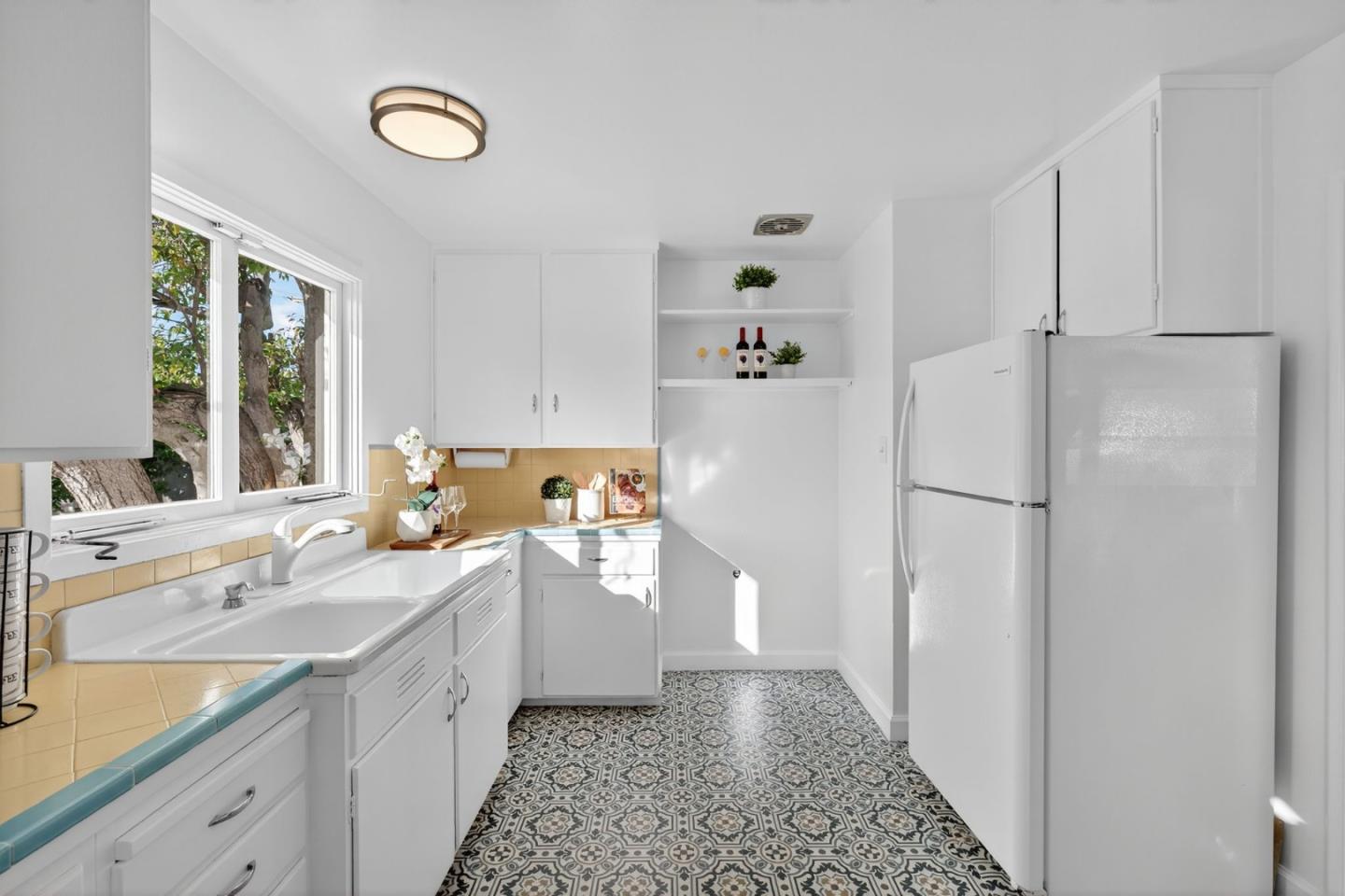 Detail Gallery Image 17 of 41 For 876 Sunset Dr, Santa Clara,  CA 95050 - 3 Beds | 1 Baths