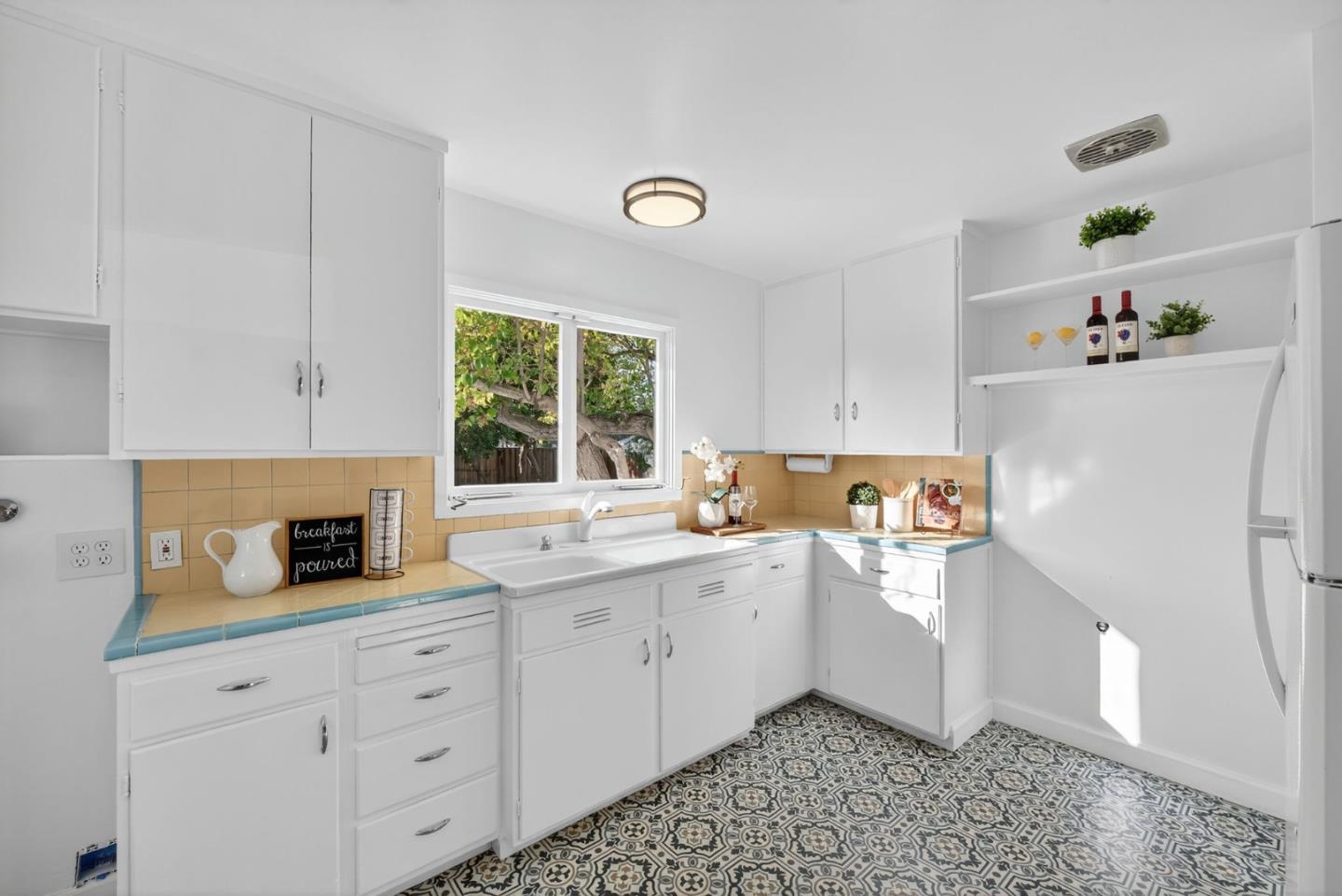 Detail Gallery Image 18 of 41 For 876 Sunset Dr, Santa Clara,  CA 95050 - 3 Beds | 1 Baths