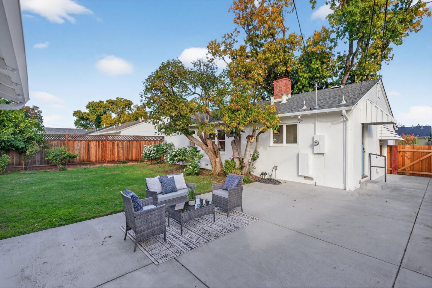 Detail Gallery Image 36 of 41 For 876 Sunset Dr, Santa Clara,  CA 95050 - 3 Beds | 1 Baths