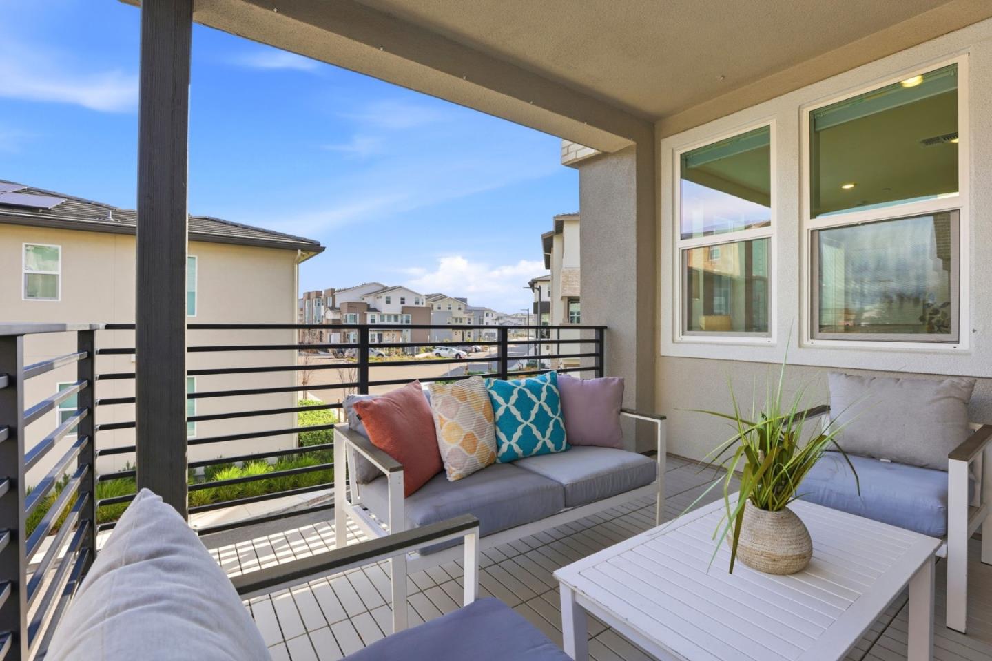 Detail Gallery Image 13 of 32 For 6468 Rosebay Ct, Dublin,  CA 94568 - 3 Beds | 2/1 Baths