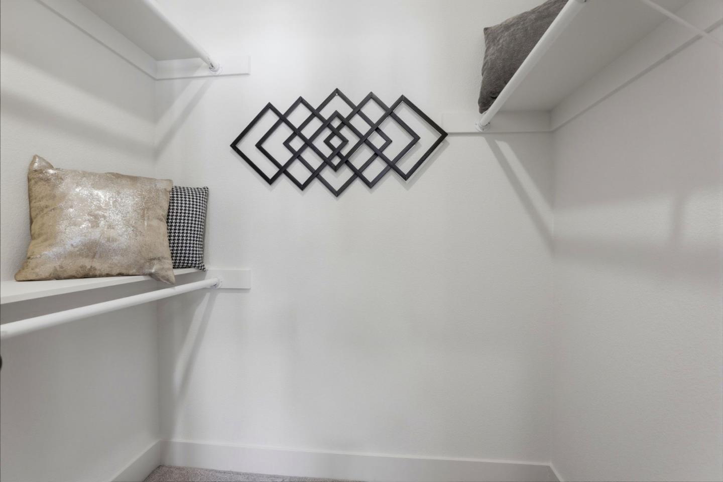 Detail Gallery Image 21 of 32 For 6468 Rosebay Ct, Dublin,  CA 94568 - 3 Beds | 2/1 Baths