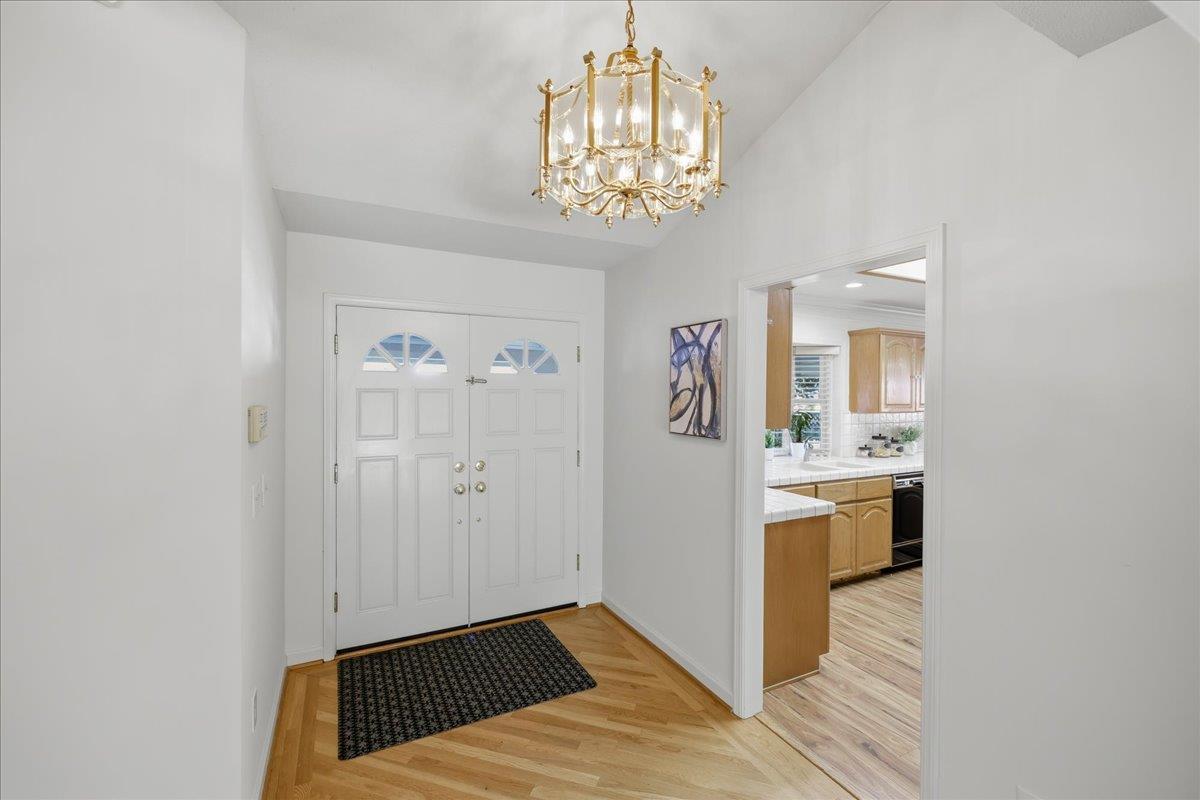 Detail Gallery Image 3 of 68 For 1592 Wawona Dr, San Jose,  CA 95125 - 3 Beds | 2/1 Baths