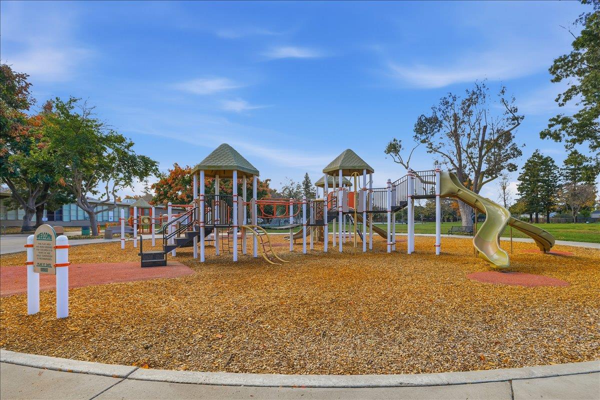 Detail Gallery Image 66 of 68 For 1592 Wawona Dr, San Jose,  CA 95125 - 3 Beds | 2/1 Baths