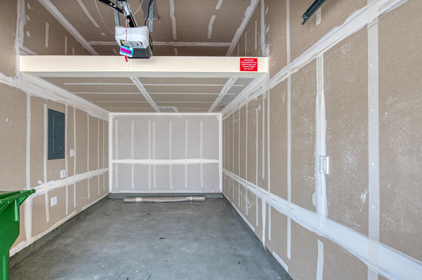 Detail Gallery Image 4 of 4 For 3006 Minaret Way #B,  Marina,  CA 93933 - 2 Beds | 1/1 Baths